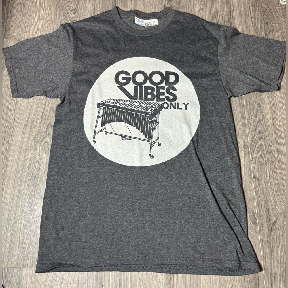 Good Vibes Only Men’s Gray Graphic Tee Shirt Size Medium EPC